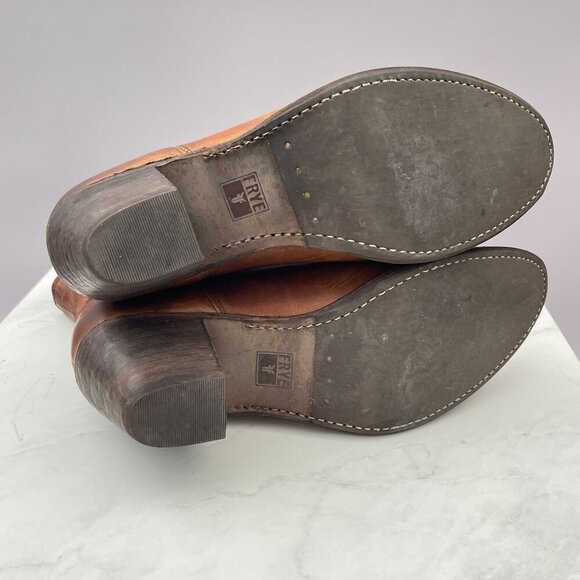 Frye Billy Short Cognac Brown Leather Ankle Boots Button Detail Women's 10 B - Picture 11 of 12